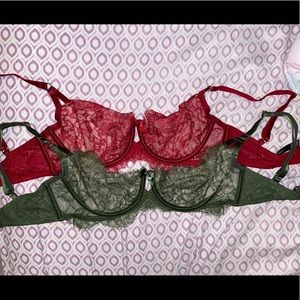 2 Victorias Secret Unlined Demi 32DD
